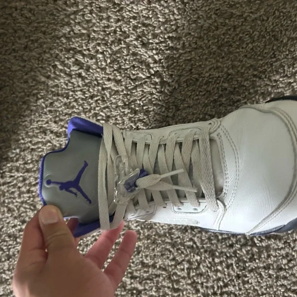 Jordan Retro White and Purple Sneakers - Picture 12 of 13